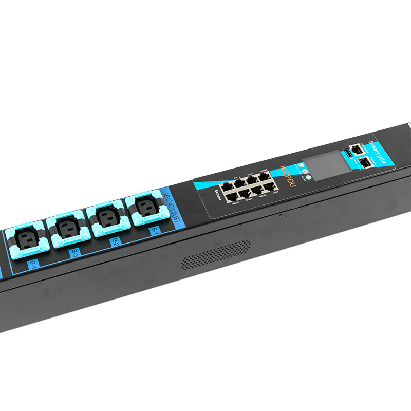 16 خروجی C13 C19 سنسور عمودی TCP/IP ایالات متحده، eco Smart Rack Pdu